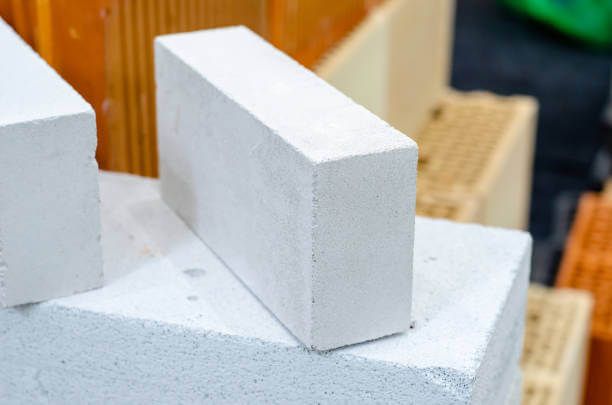 кирпич или газобетон